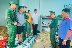 3h sáng, vận chuyển gần 100 kg thuốc nổ ra bãi biển 