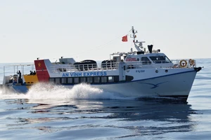 Giá vé tàu Sa Kỳ - Lý Sơn tăng, Sở Xây dựng Quảng Ngãi đề nghị xem lại