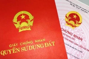 Cán bộ cấp sổ hồng phải chuyển đổi công tác định kỳ