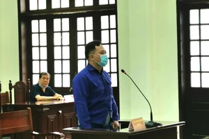 Cựu chuyên viên ủy ban TP Hải Phòng làm giả giấy tờ, lừa đảo lãnh 23 năm tù