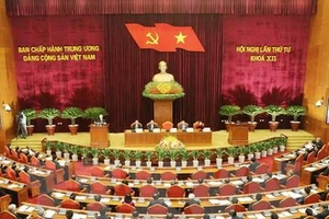 Mới: Đảng viên không đăng ký kết hôn mà sống chung như vợ chồng với người khác có thể bị kỷ luật