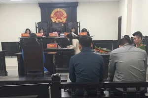 Cựu cảnh sát cơ động lãnh 18 năm tù vì lừa đảo