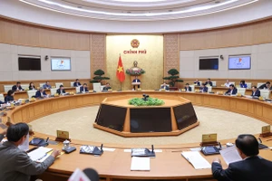 Trình Chính phủ dự thảo Nghị định về tăng lương cơ sở lên 1,8 triệu đồng/tháng