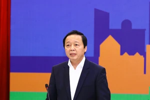 Cần có lộ trình để giá đất sát thị trường