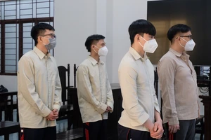 Chi 40 triệu/tháng để ‘lo lót’ chuyện buôn hàng cấm nhưng vẫn bị bắt 