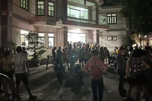 Người dân đi ký hợp đồng điện bị lấy thông tin mở tài khoản ngân hàng