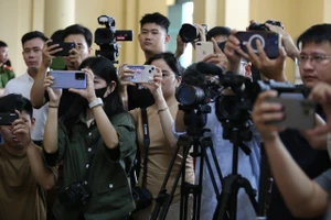 Phiên tòa công khai, sao ghi âm, ghi hình phải xin phép?