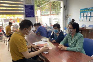 Bộ Tư pháp đề xuất bổ sung thẩm quyền chứng thực của UBND cấp xã