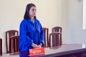 Sinh liền 5 con để được hoãn thi hành án, ở ngoài tiếp tục đi lừa đảo