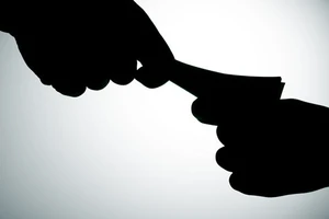 Nữ viện phó VKS huyện ở Điện Biên 2 lần nhận hối lộ