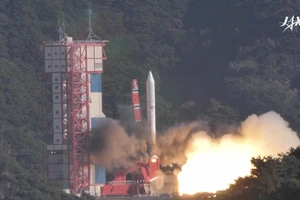 Phóng thành công vệ tinh Micro Dragon của Việt Nam