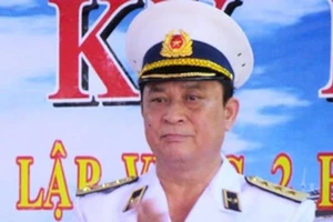 Đô đốc Nguyễn Văn Hiến bị cách nhiều chức vụ đảng