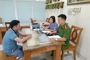 Quảng Ninh tìm nạn nhân vụ cán bộ ngân hàng lừa 80 tỉ đồng