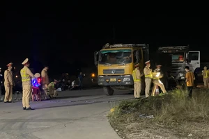 Cục CSGT phát hiện ô tô chở hàng quá tải 300%