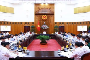 Cao điểm nắng nóng 2024, Thủ tướng chủ trì họp đảm bảo cung ứng điện