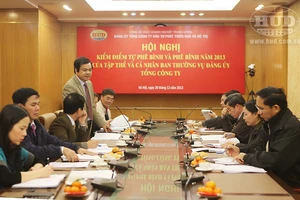 Một hội nghị kiểm điểm, tự phê bình và phê bình được tổ chức năm 2013.