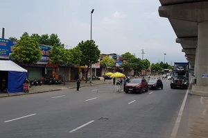 Chốt Cầu Diễn, hướng vào nội đô Hà Nội, lúc 10h sáng 7-9-2021