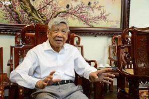 Nguyên Tổng Bí thư Lê Khả Phiêu trong một lần gặp gỡ báo chí khi đã nghỉ công tác. Ảnh: VOV.