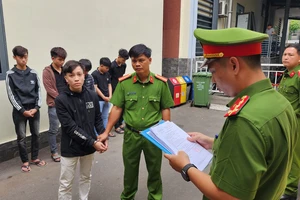 14 thanh thiếu niên của 2 nhóm 'kiến lửa' và 'tôn đản' ở Đà Nẵng bị khởi tố