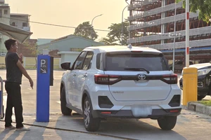 Bãi đỗ xe thông minh ở Đà Nẵng vắng tanh