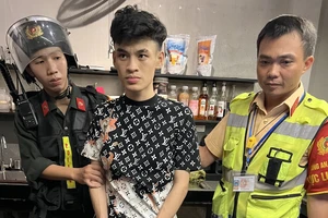 Vứt xe bỏ chạy khi gặp 911 Đà Nẵng