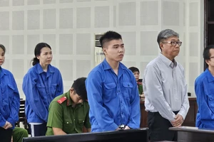 Cựu Hiệu trưởng Trường Đại học Bách khoa Đà Nẵng xin lỗi sinh viên vì những sai phạm của mình