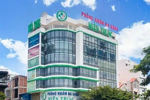 Nhiều người ở 2 phòng khám đa khoa ở Đà Nẵng bị khởi tố về tội sử dụng và làm giả con dấu