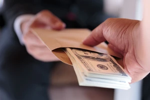 1 cán bộ thuộc TAND Cấp cao tại Đà Nẵng bị bắt