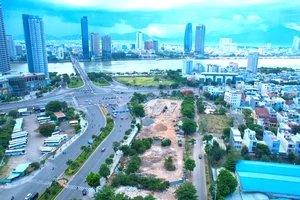 Làm rõ việc cho mượn khu đất vàng 4 mặt tiền ở Đà Nẵng làm bãi tập kết đất đá