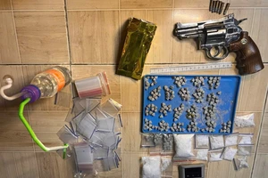 Cố tình tăng cân 15kg trong 6 tháng để lẫn trốn và mua bán ma tuý