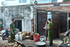 Vụ rút ruột xe dầu trên Quốc lộ 1: Doanh nghiệp đề nghị công an xử lý nghiêm