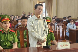 Giết người phụ nữ bán nước mía vì mâu thuẫn ở chợ