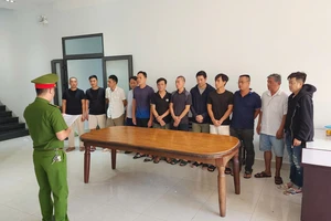 Công an triệt phá đường dây đánh bạc quy mô 2.000 tỉ đồng