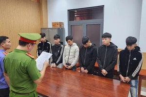 Nhóm thanh niên đánh người, chạy xe nẹt pô bị bắt