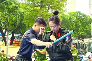 Công an Đà Nẵng trấn áp đua xe, gây rối dịp Tết