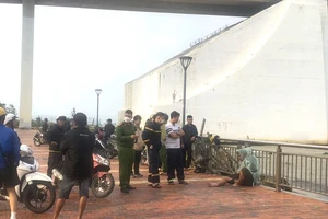 Nhiều ô tô lao xuống biển từ cầu Thuận Phước là tin giả