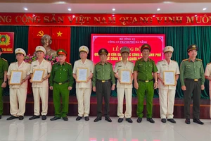 Công an TP Đà Nẵng công bố 6 lãnh đạo cấp phòng mới sau khi bỏ cấp quận, huyện