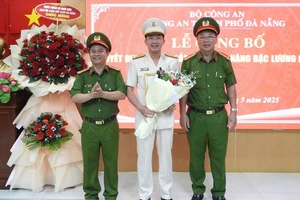 Phó giám đốc phụ trách Công an TP Đà Nẵng được thăng hàm Đại tá trước hạn 
