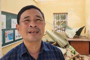 Hà Tĩnh: Thầy giáo gửi lời xin lỗi vì trường học hư hỏng nặng do bão số 5