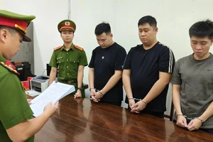 Bắt giữ nhóm lừa đảo trên mạng xã hội khi đầu tư tiền ảo