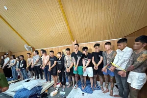 28 nam, nữ thanh niên sử dụng ma túy trong tiệc sinh nhật