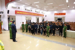 Khởi tố 38 thanh thiếu niên mang hung khí đi đánh nhau