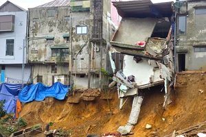 Sau phê bình của Thủ tướng, Quảng Trị phấn đấu sửa chữa nhà cho 12 hộ dân trước Tết 