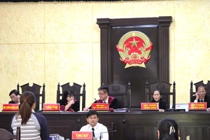 Người phụ nữ lấy tiền người sau trả cho người trước, lãnh 14 năm tù