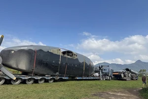Đưa máy bay C-119 từ Đồng Nai về Quảng Trị trưng bày tại sân bay Tà Cơn