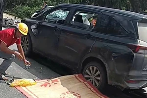 Quảng Trị: Nhiều người thương vong sau tai nạn giữa ô tô và xe máy