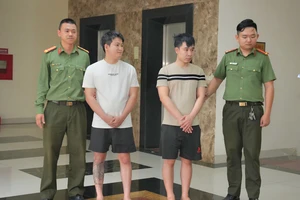 Thủ đoạn vượt 'rào' sinh trắc học để chiếm đoạt tiền tỉ trong tài khoản