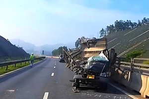 1 người tử vong sau tai nạn trên cao tốc Vũng Áng - Bùng
