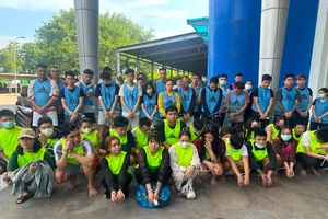 56 người Việt nghi tổ chức rửa tiền, đánh bạc ở Lào bị đưa về nước xử lý