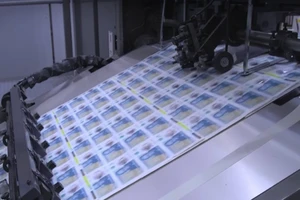 Đại gia in tiền lớn nhất thế giới chuẩn bị... hết tiền